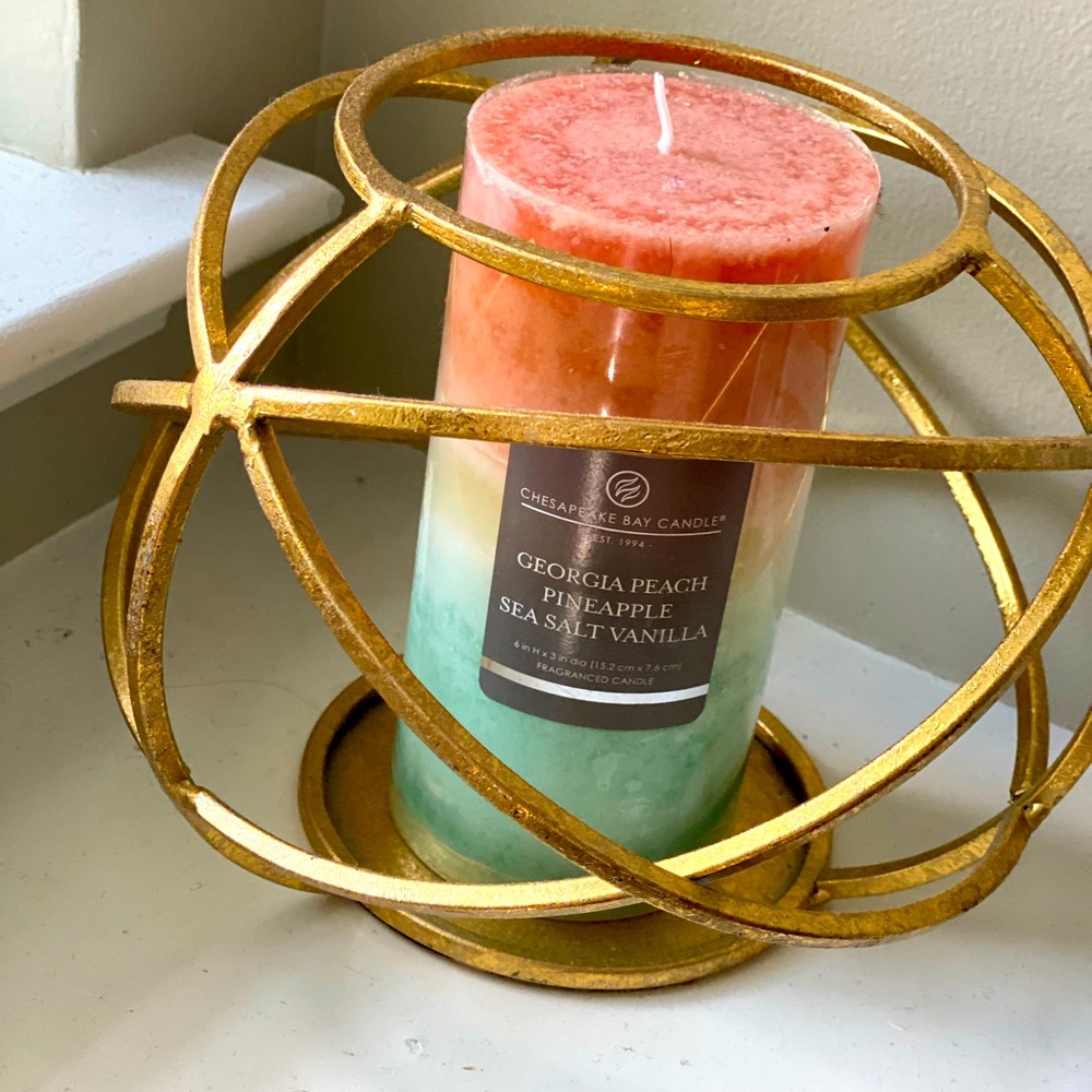 Gold candle holder